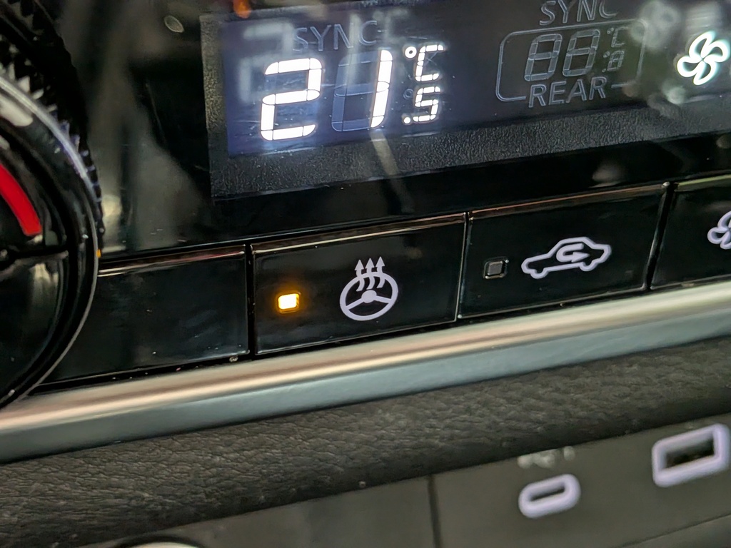Nissan Rogue 2023
