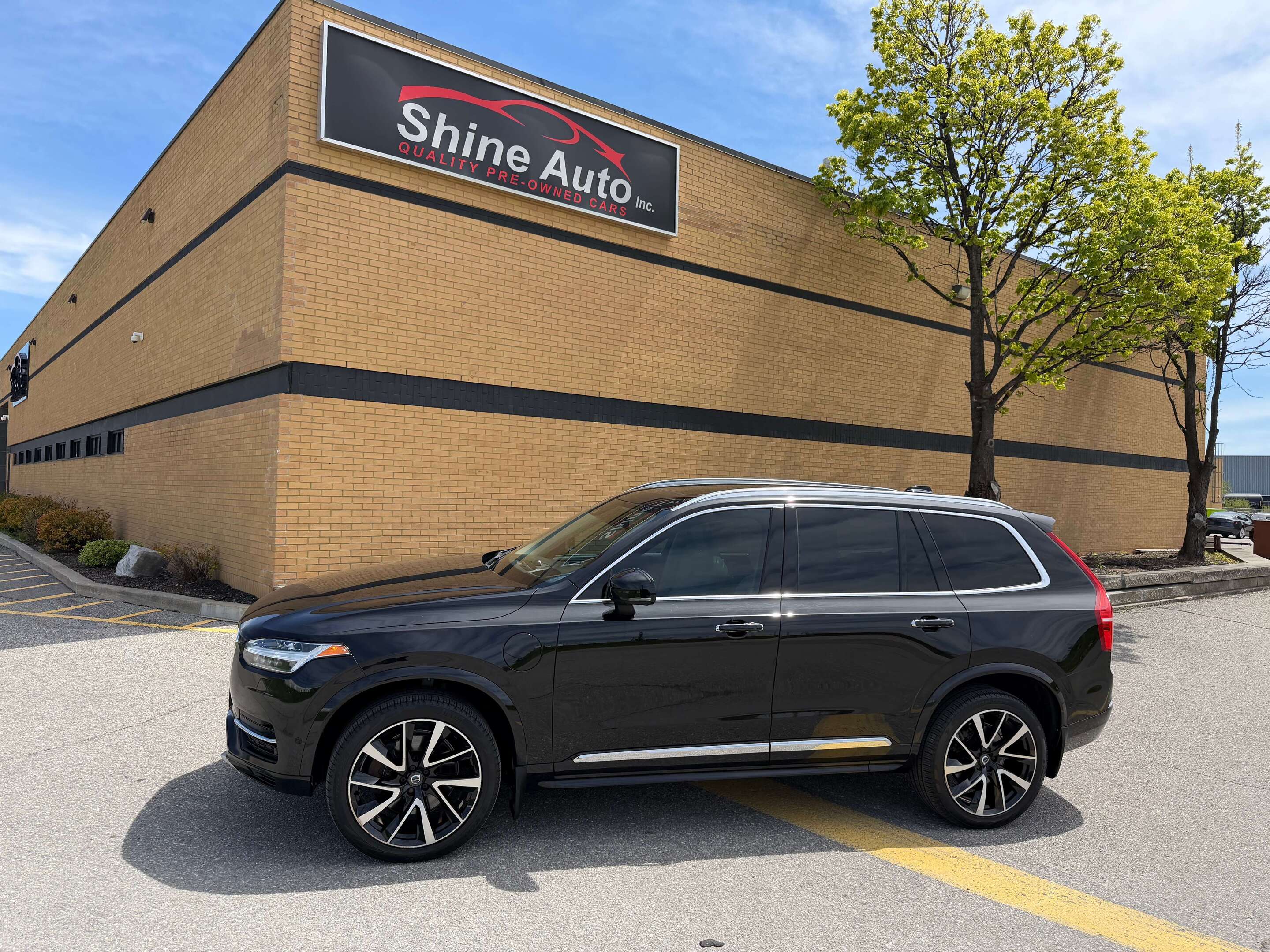 Black 2019 Volvo XC90 Hybrid Plug-in T8 Inscription eAWD SUV / Crossover All-Wheel Drive 8-Speed Automatic