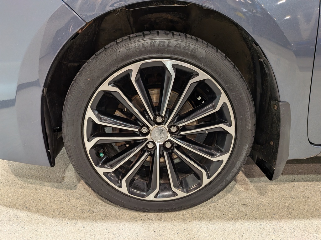 Toyota Corolla 2015
