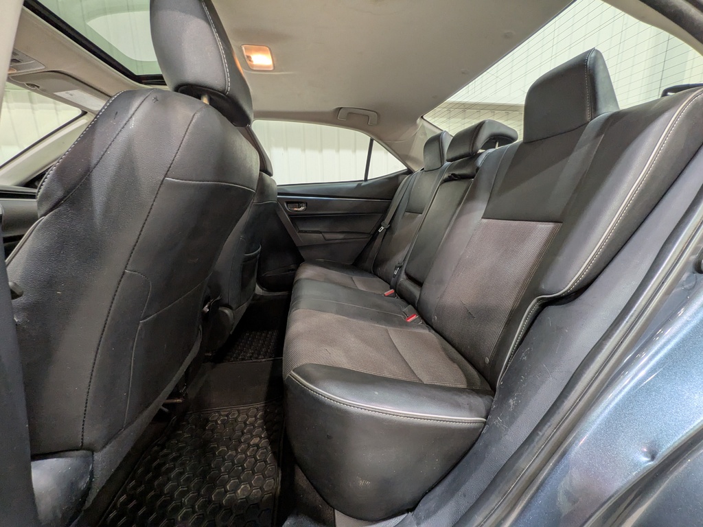 Toyota Corolla 2015
