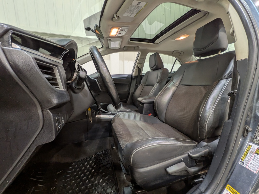 Toyota Corolla 2015