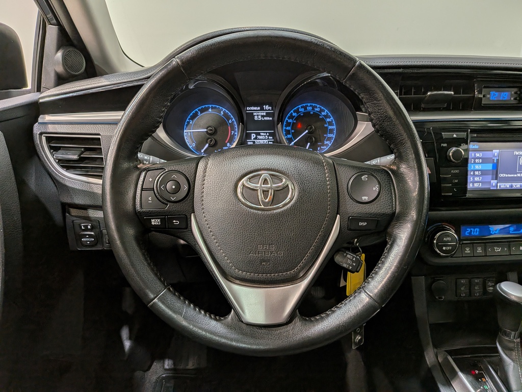 Toyota Corolla 2015