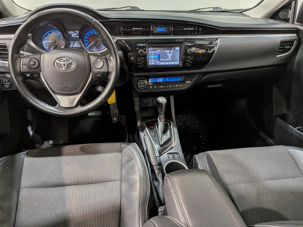 Toyota Corolla 2015