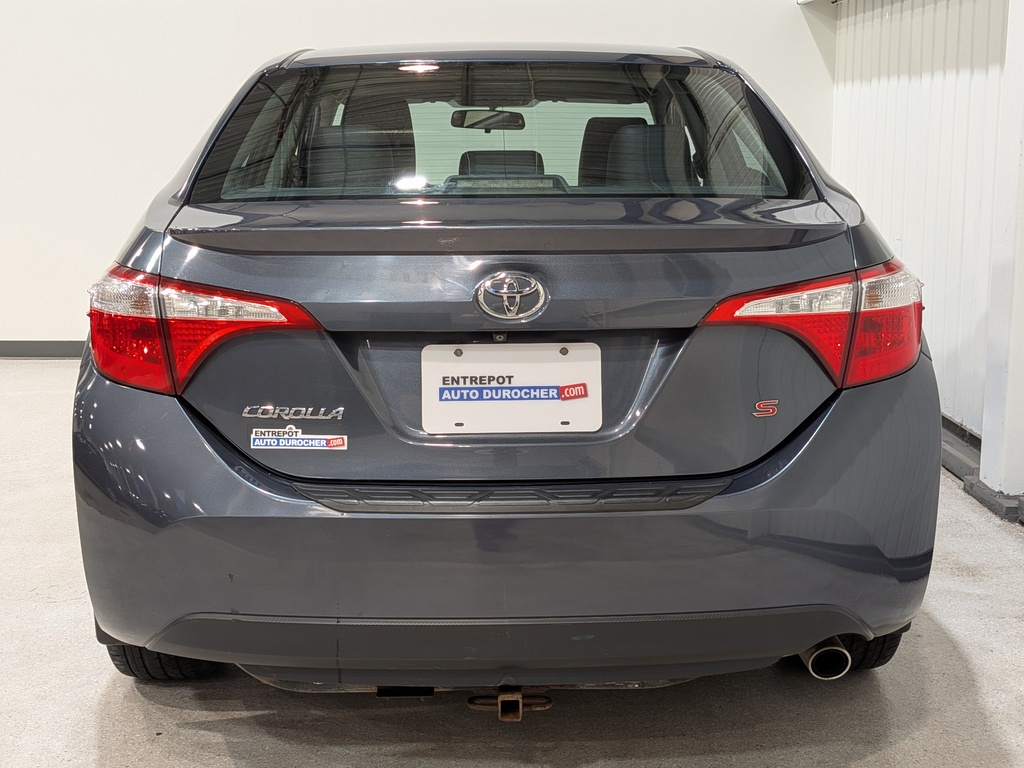 Toyota Corolla 2015