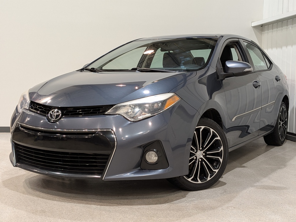 Toyota Corolla 2015