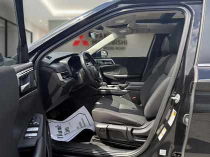 used 2025 Mitsubishi Outlander car, priced at $35,950