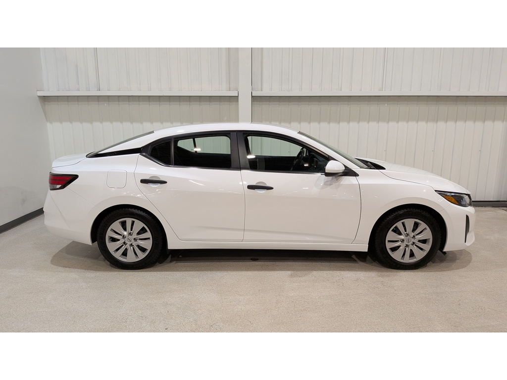 Nissan Sentra 2024