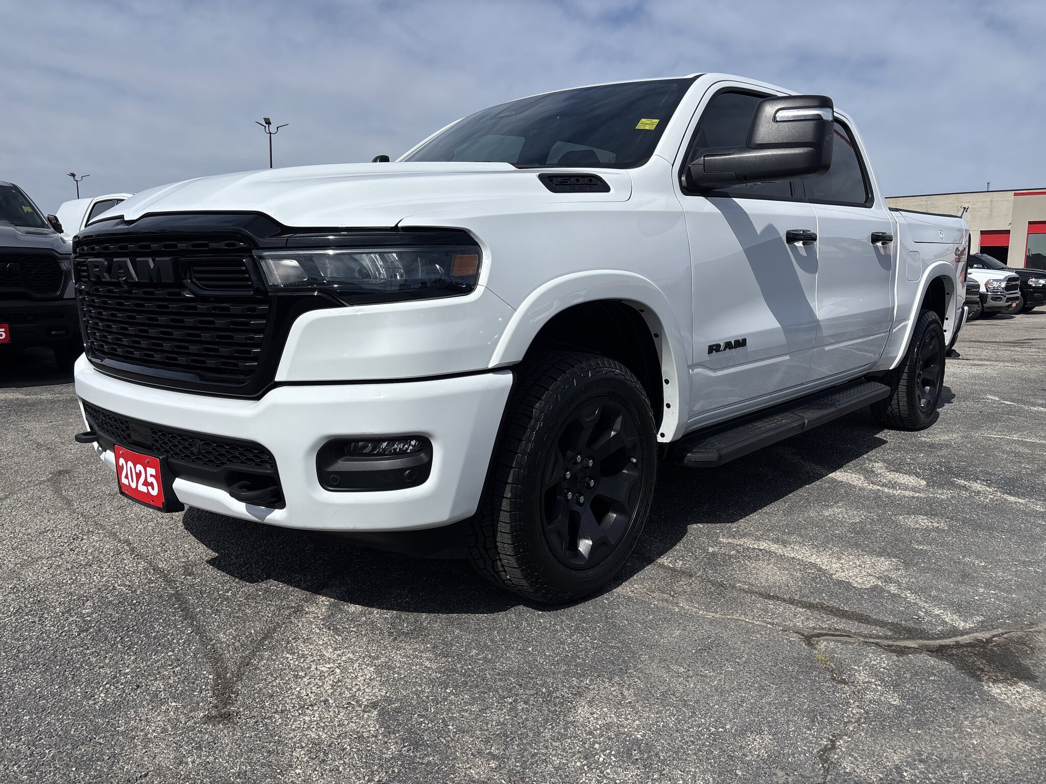2025 RAM 1500 Big Horn 4x4 Crew Cab 5'7" Box Truck