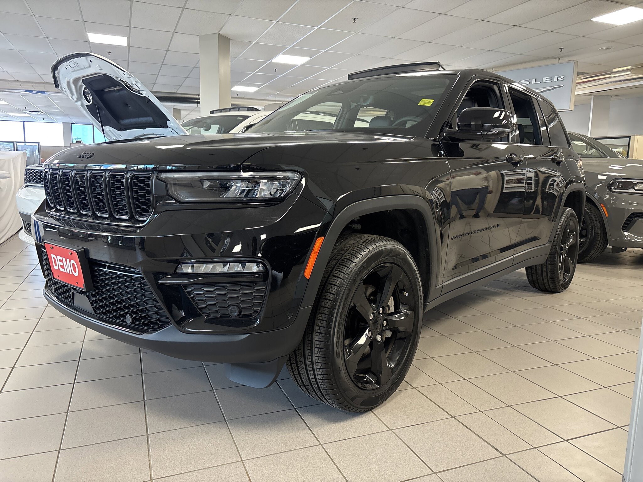 2025 Jeep Grand Cherokee Limited 4x4 SUV