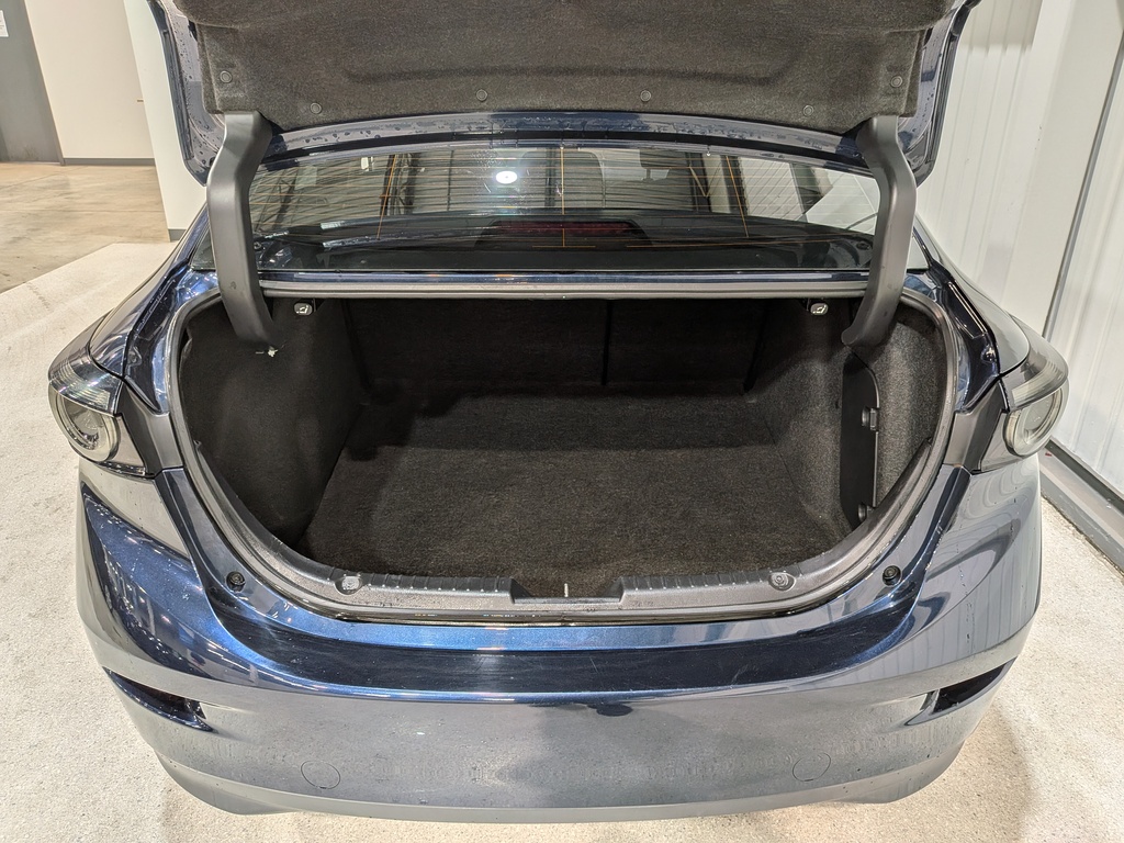 Mazda Mazda3 2016