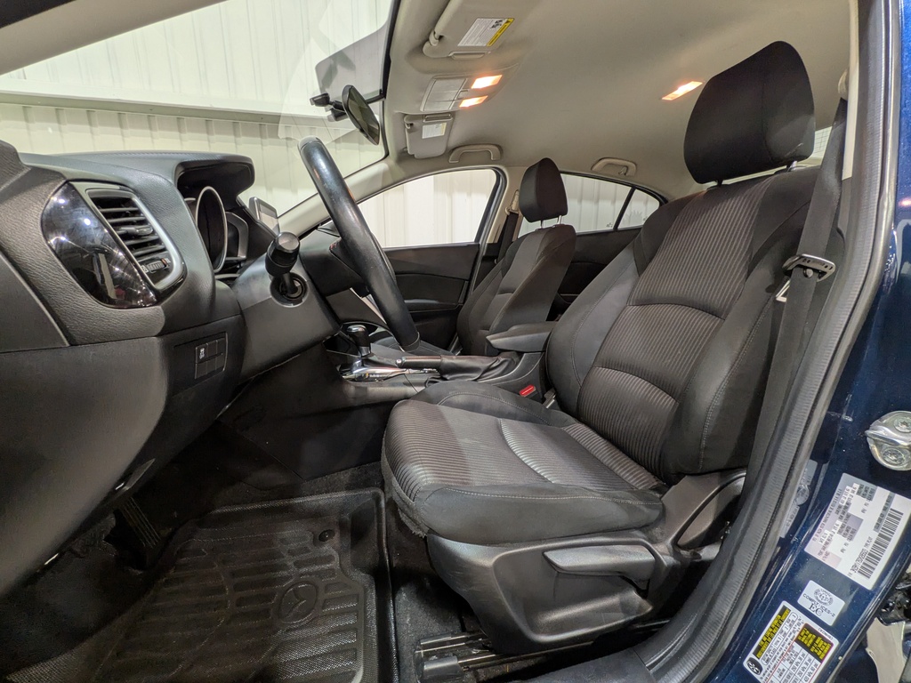 Mazda Mazda3 2016