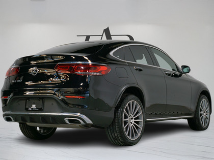 used 2021 Mercedes-Benz GLC 300 car, priced at $36,900