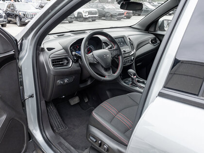 used 2024 Chevrolet Equinox car, priced at $25,901