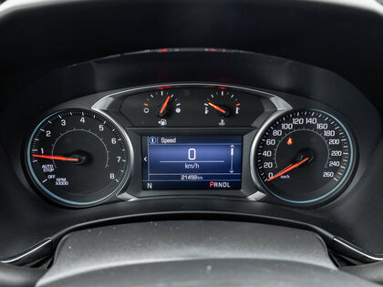 used 2024 Chevrolet Equinox car, priced at $25,901