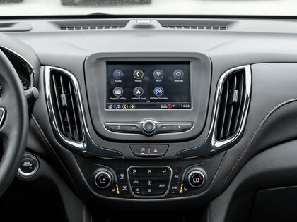 used 2024 Chevrolet Equinox car, priced at $25,901