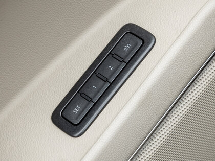 used 2019 GMC Yukon car, priced at $46,995