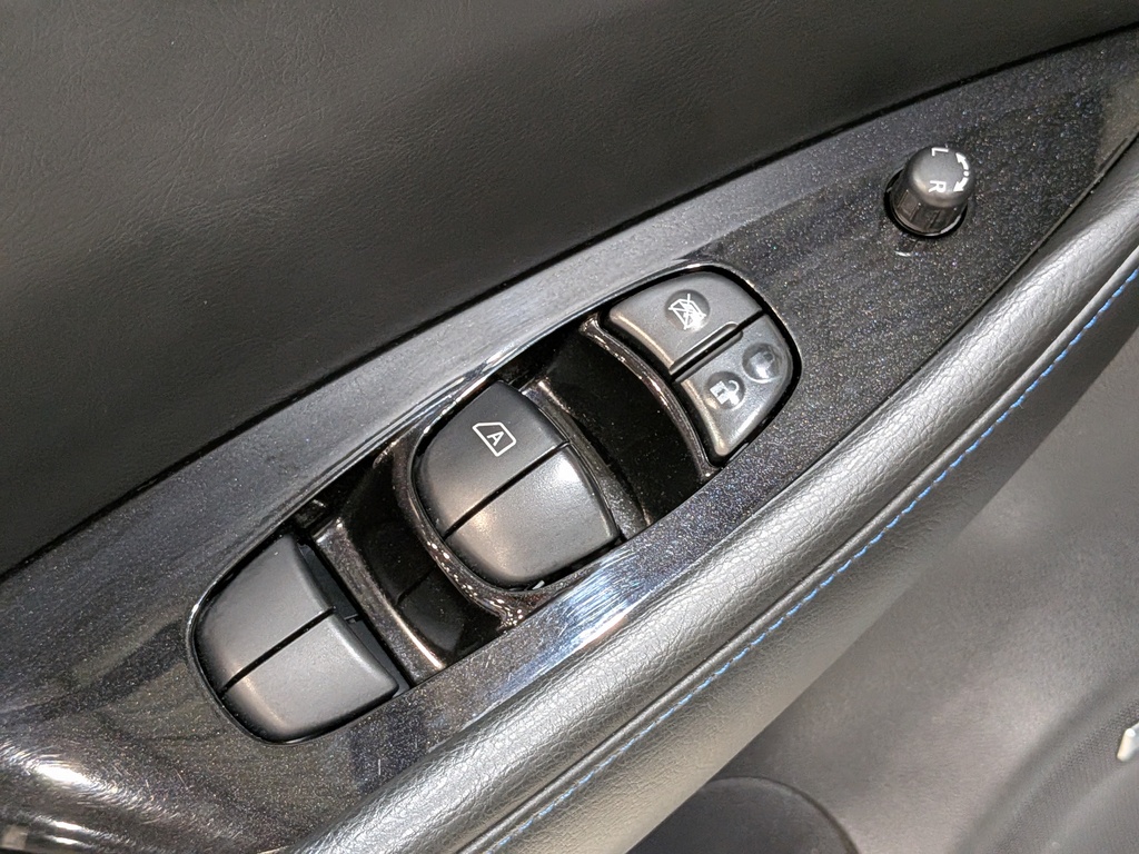 Nissan LEAF 2020