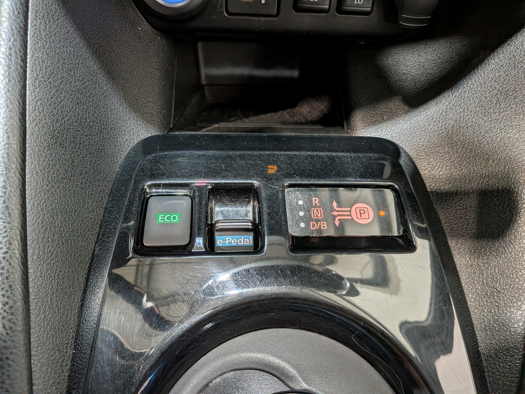 Nissan LEAF 2020