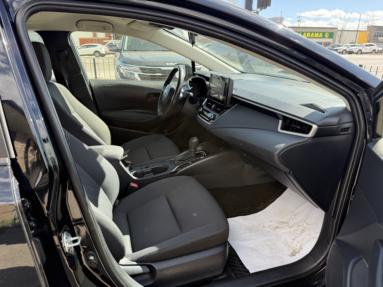 2023 Toyota Corolla — view 9