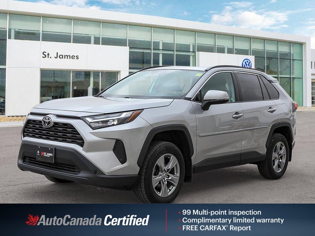 2022 Toyota RAV4 XLE | CLEAN CARFAX | HEATED STEERING WHEEL |