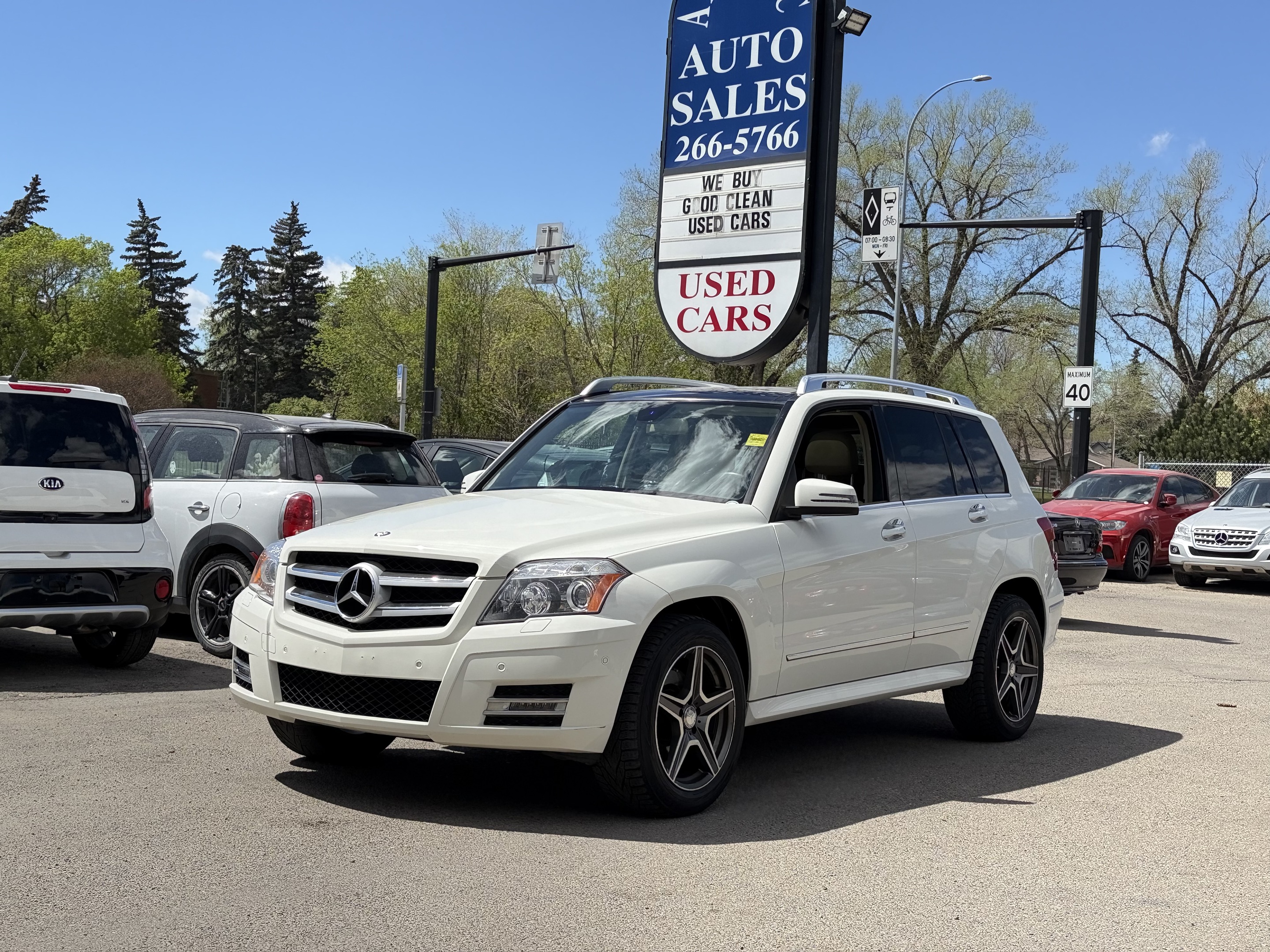 White 2011 Mercedes-Benz GLK 350 4MATIC SUV / Crossover All-Wheel Drive 7-Speed Automatic