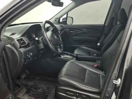 used 2022 Honda Pilot car, priced at $44,925