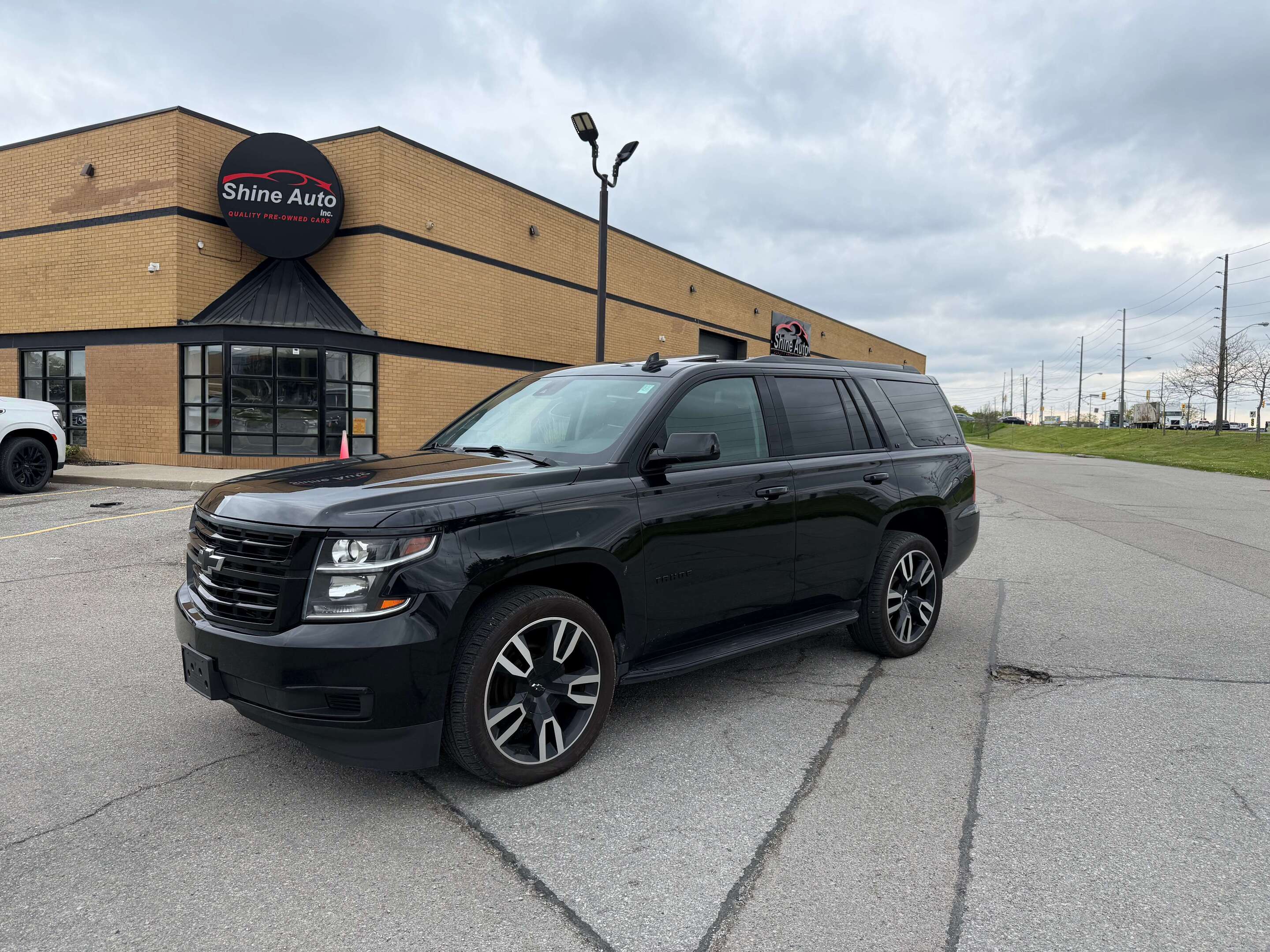 Black 2020 Chevrolet Tahoe LT 4WD SUV / Crossover Four-Wheel Drive 6-Speed Automatic