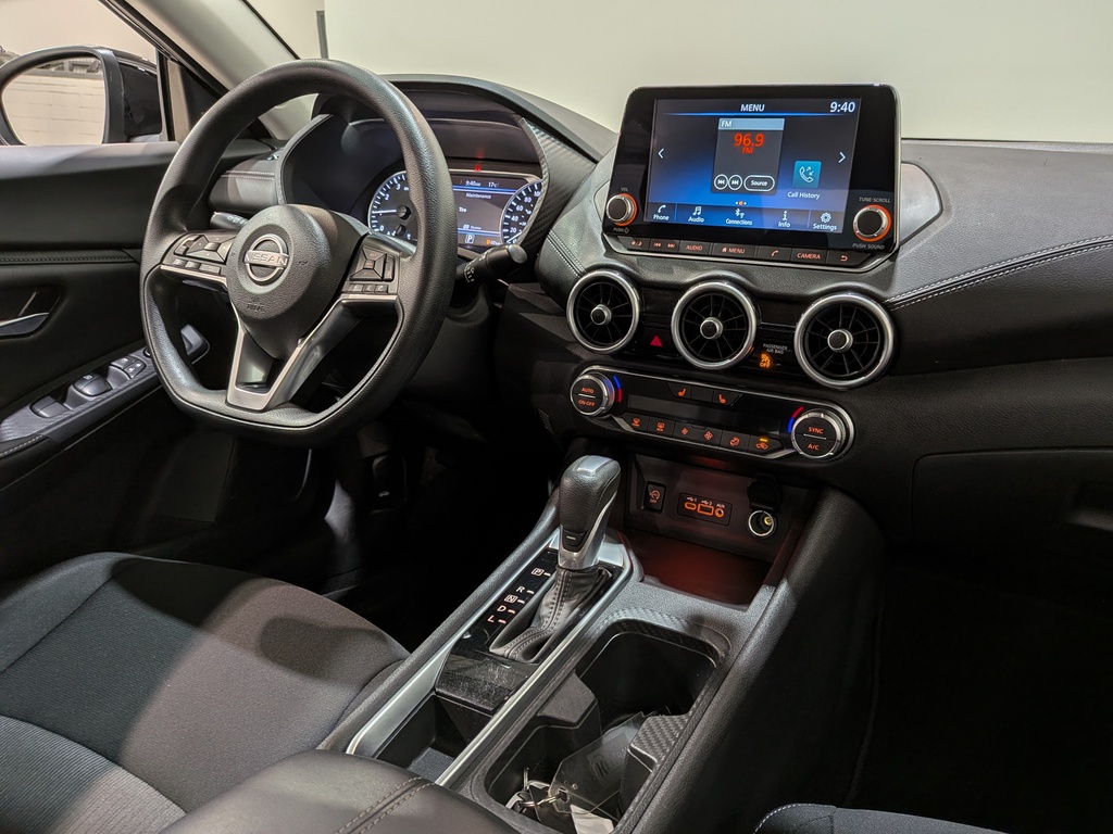 Nissan Sentra 2024