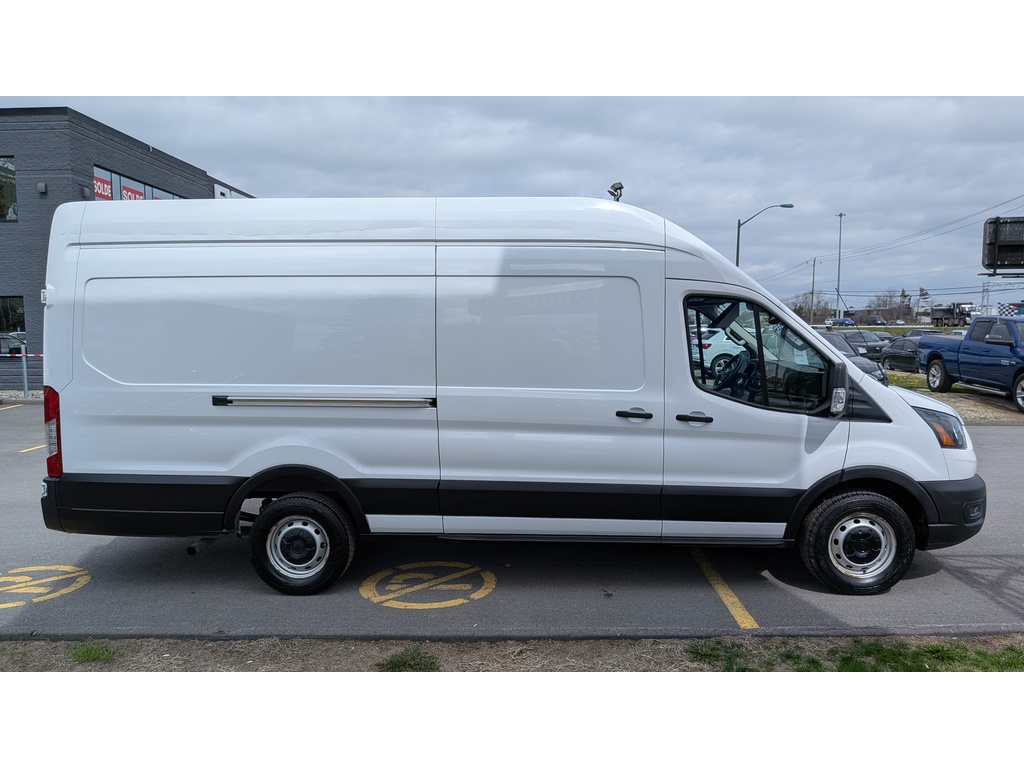Ford Transit Cargo Van 2022