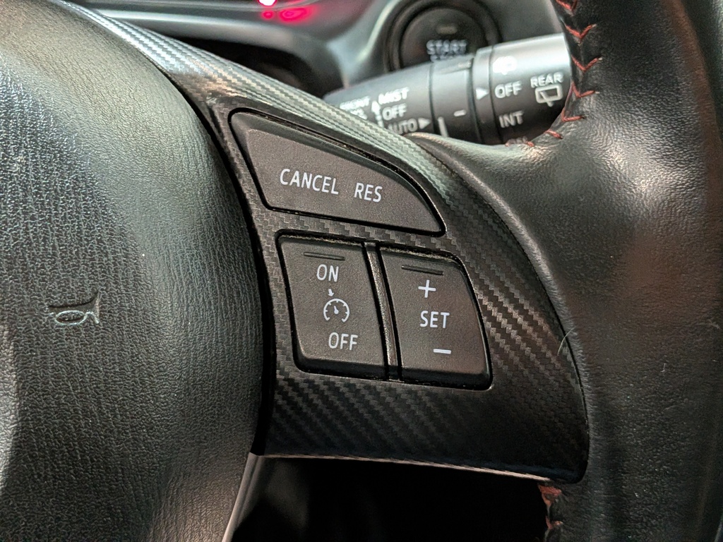 Mazda Mazda3 2015