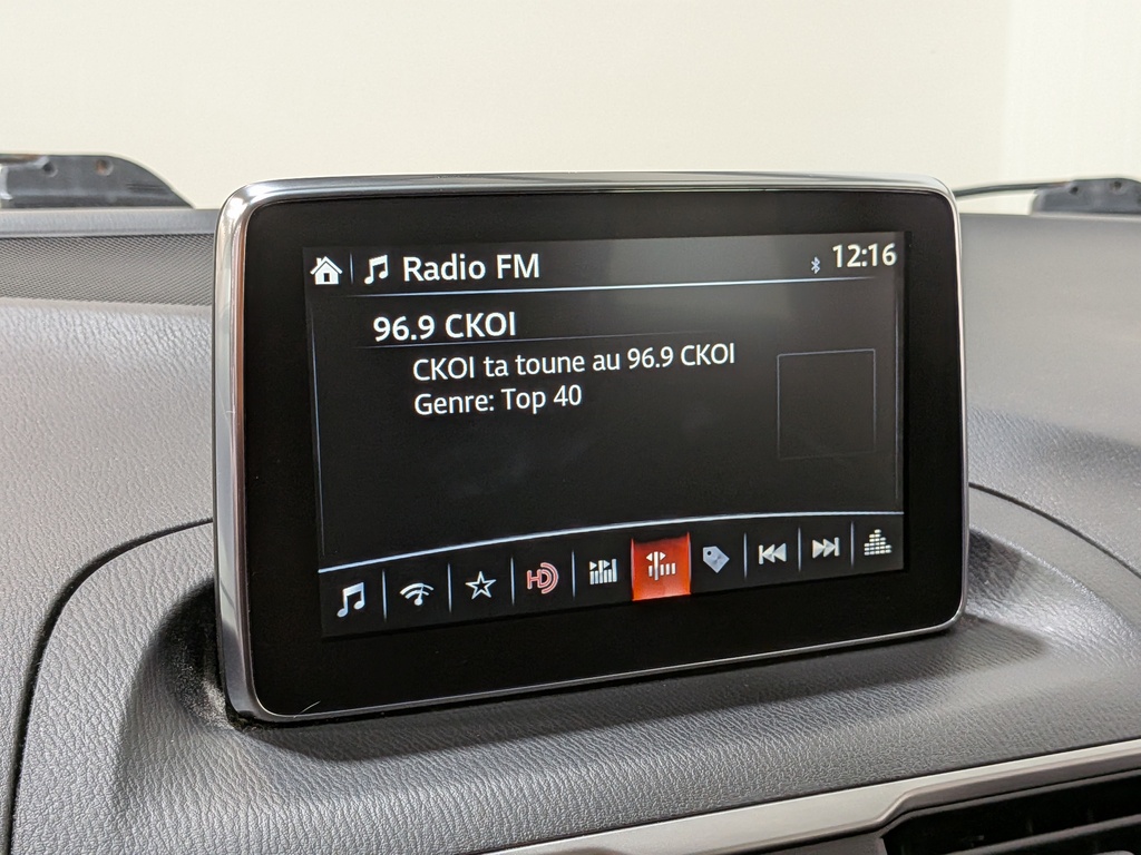 Mazda Mazda3 2015