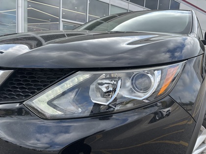used 2017 Nissan Qashqai car