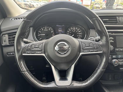 used 2017 Nissan Qashqai car