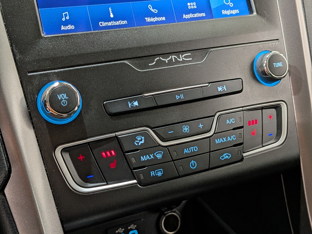 Ford Fusion Energi 2020