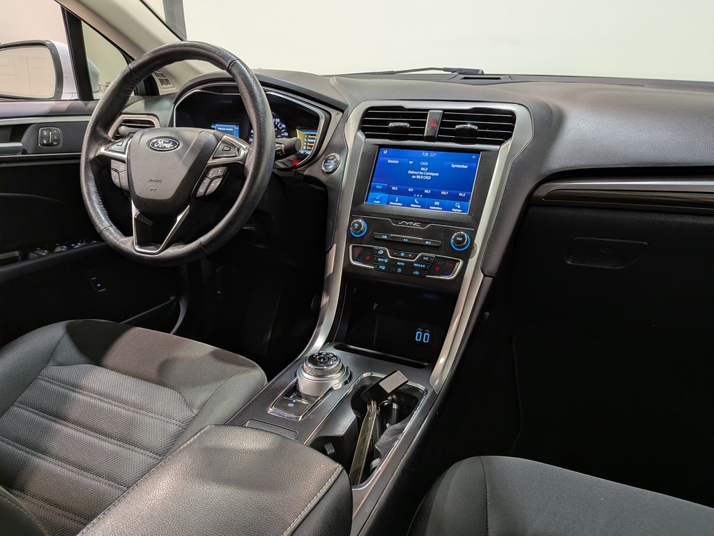 Ford Fusion Energi 2020