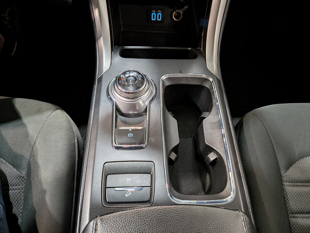 Ford Fusion Energi 2020