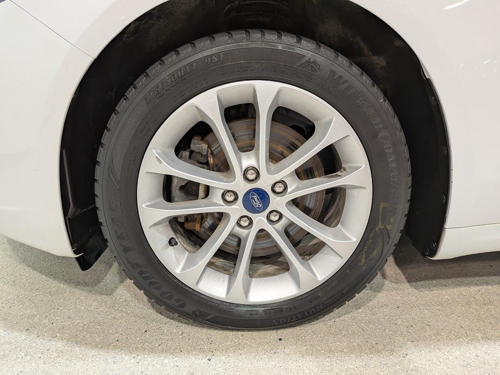 Ford Fusion Energi 2020