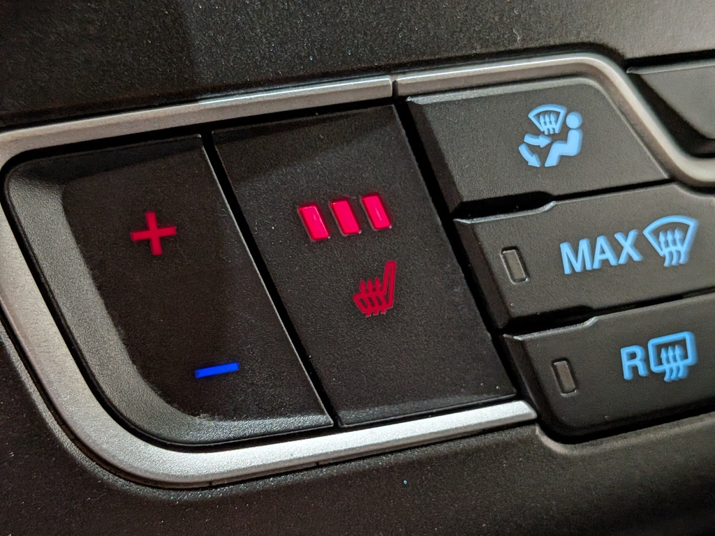 Ford Fusion Energi 2020