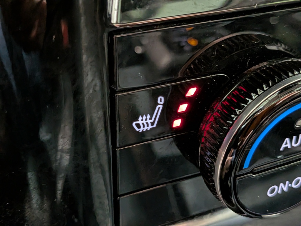 Nissan Rogue 2023