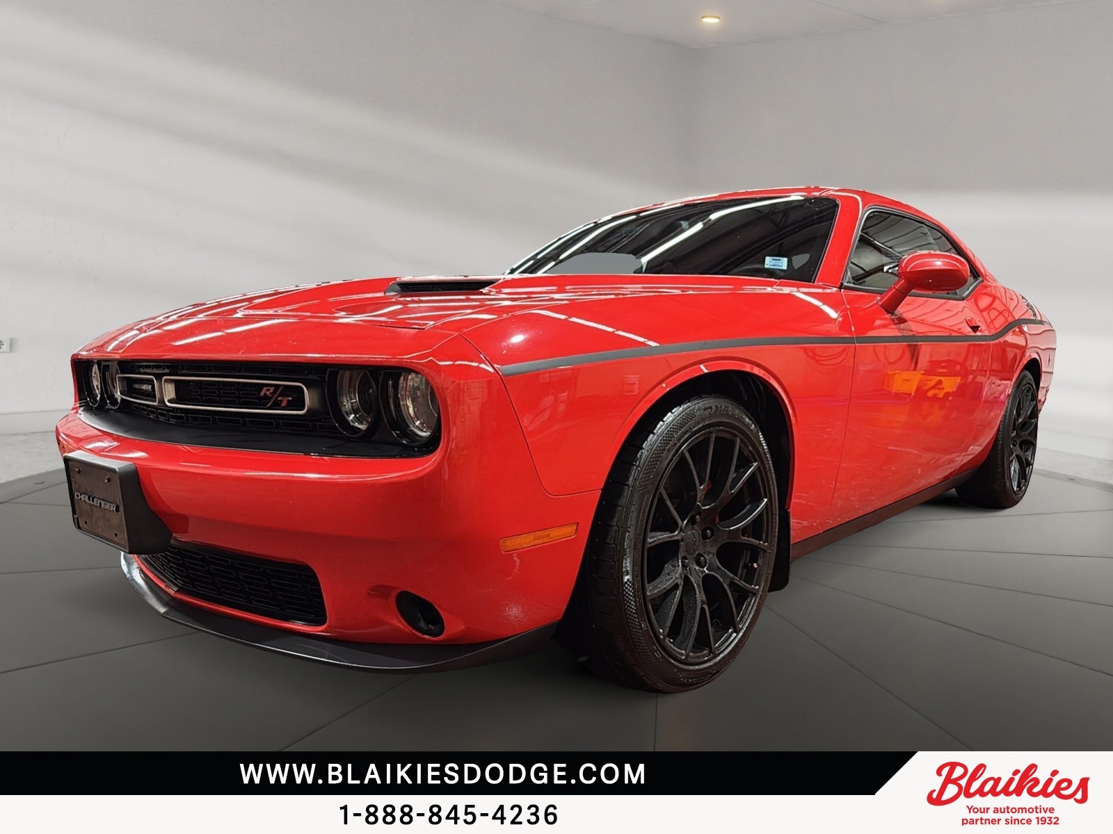 2015 Dodge Challenger SXT RWD