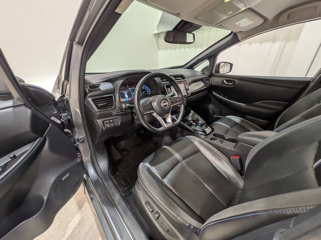 Nissan LEAF 2023