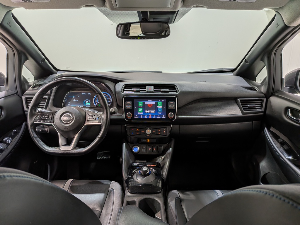 Nissan LEAF 2023