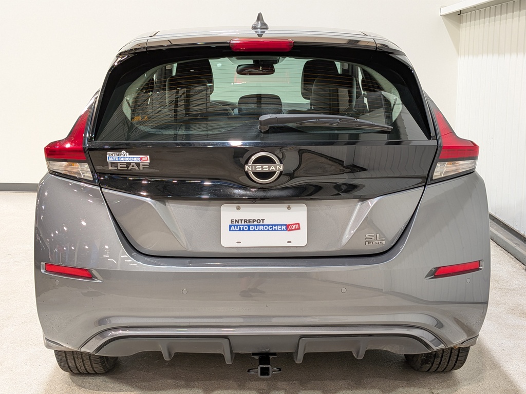 Nissan LEAF 2023