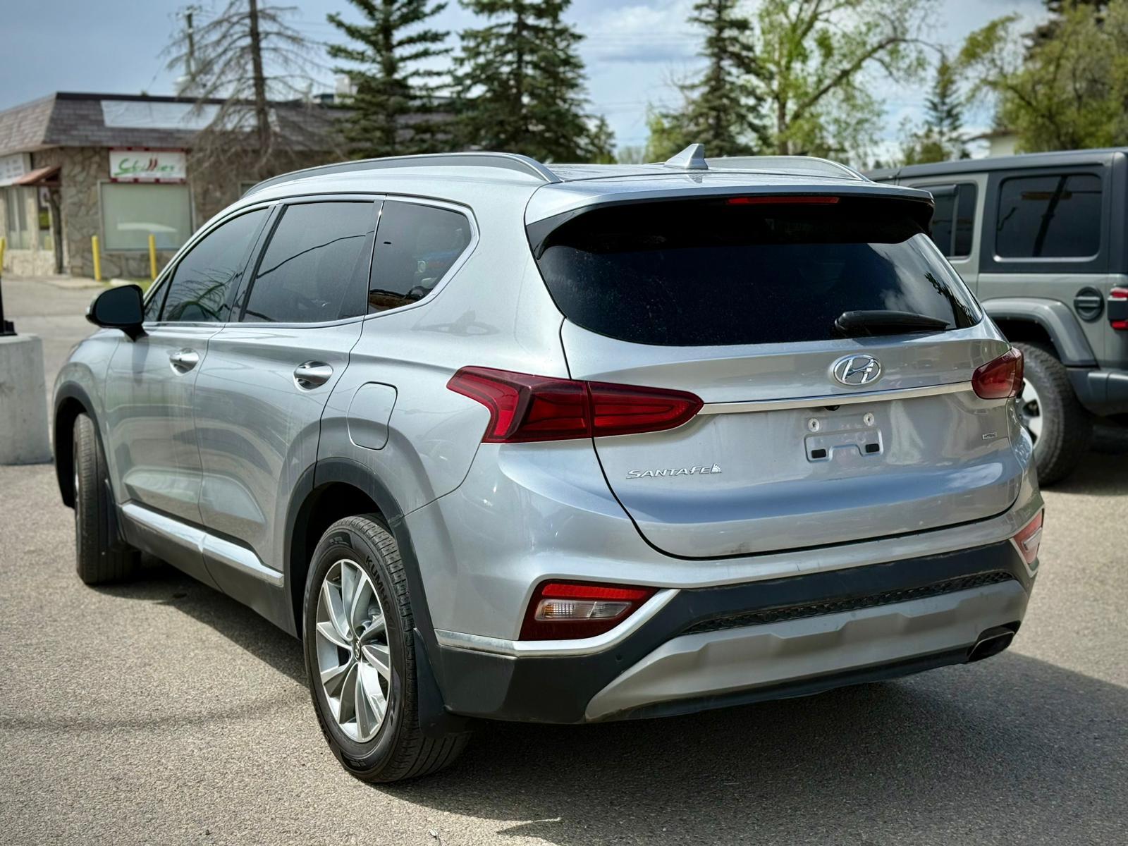 2020 Hyundai Santa Fe — view 7