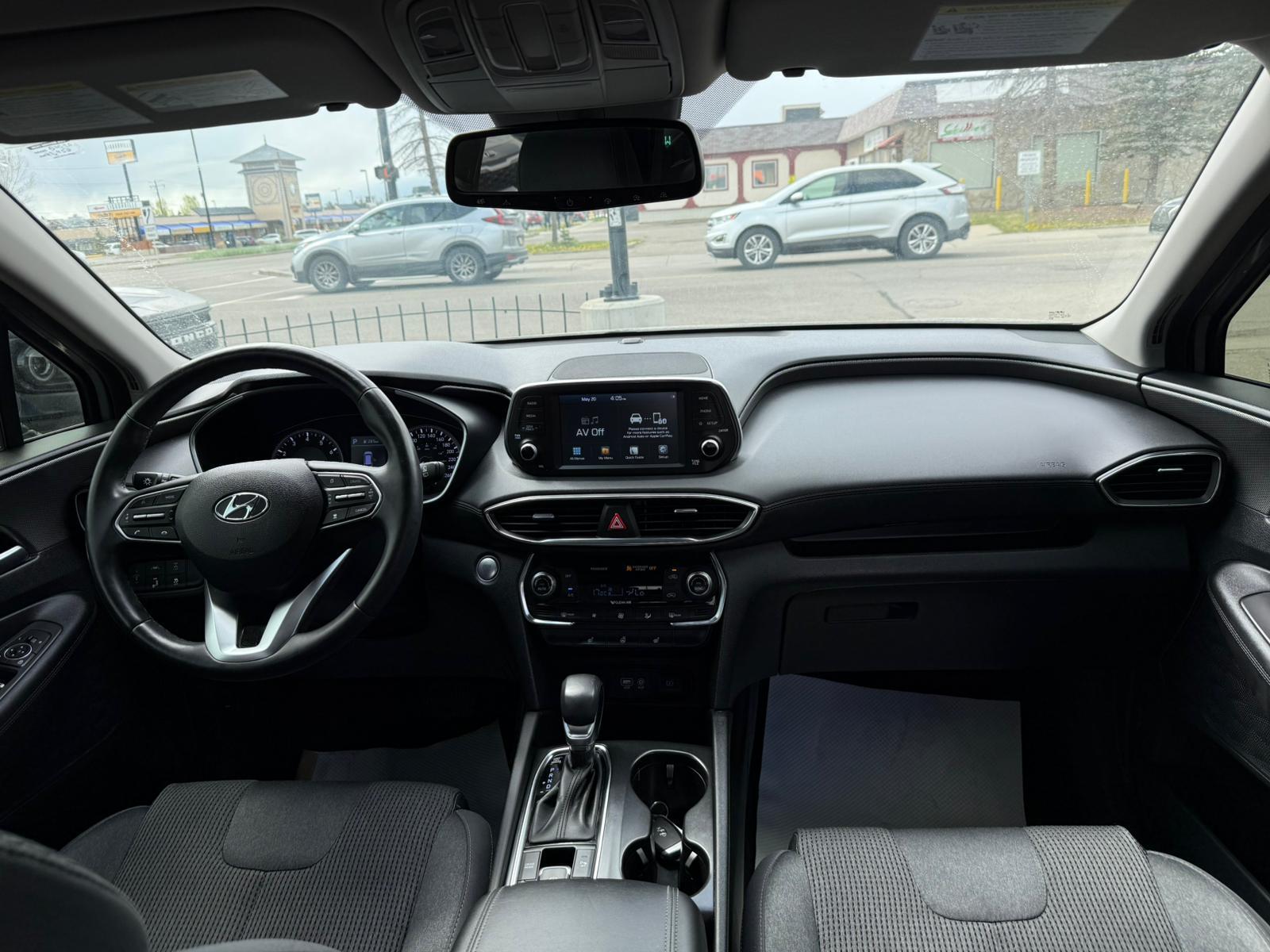 2020 Hyundai Santa Fe — view 13