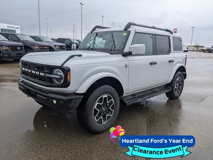 2026 Ford Bronco Outer Banks 4-Door 4WD