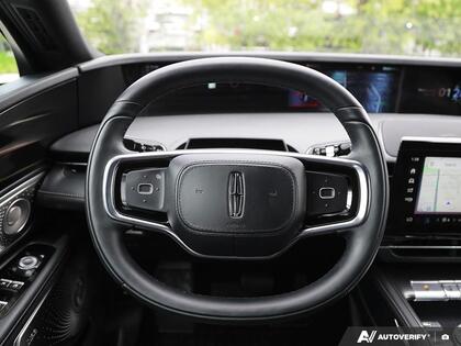 used 2025 Lincoln Nautilus car, priced at $58,800