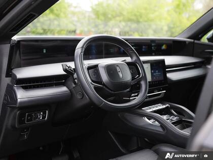used 2025 Lincoln Nautilus car, priced at $58,800
