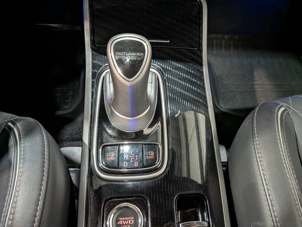 Mitsubishi Outlander PHEV 2020