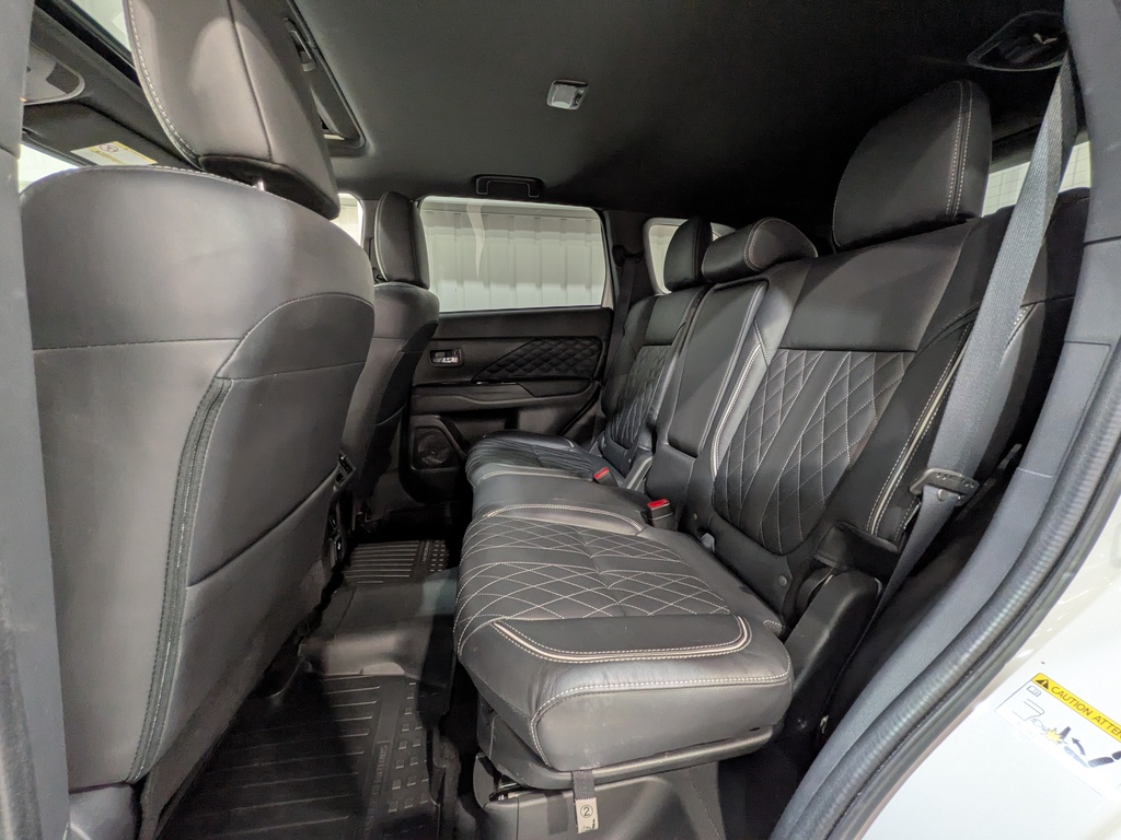 Mitsubishi Outlander PHEV 2020